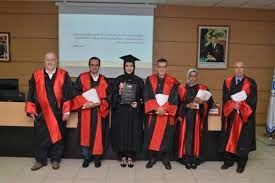 المغرب : طالبة ممرضة تناقش بحث التخرج بالإنجليزية