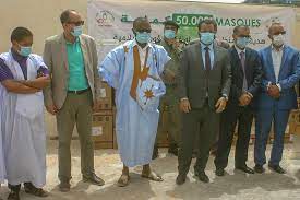 وزارة الشؤون الإسلامية تتسلم كمية من الكمامات من جمعية "نسيم "