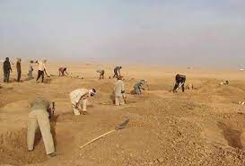 حملة لتلقيح عشرات المنقبين في منطقة الشكات ضد كورونا