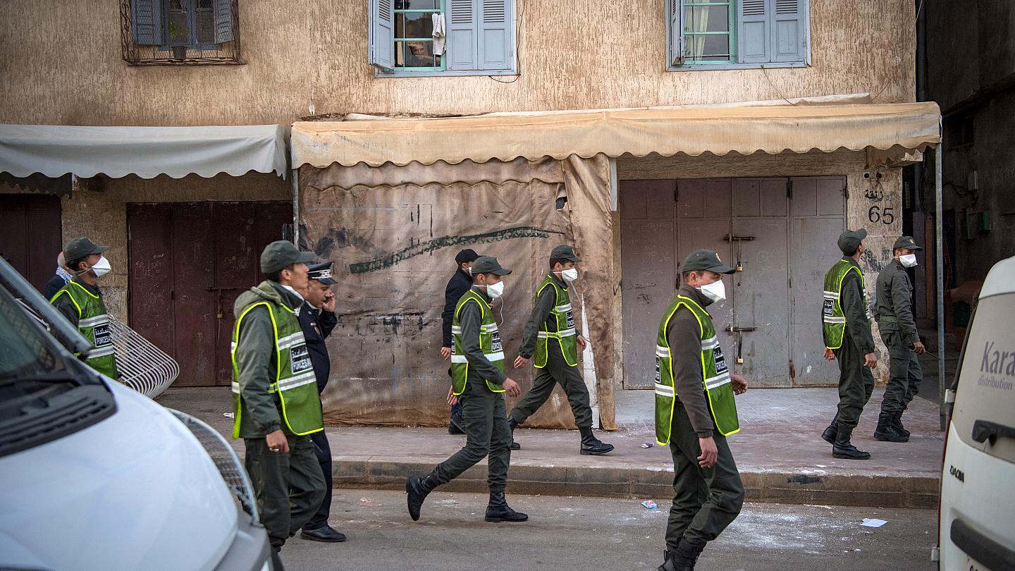 رغم ارتفاع معدل الاصابات ..لاتوجه في المغرب لتشديد الاجراءات