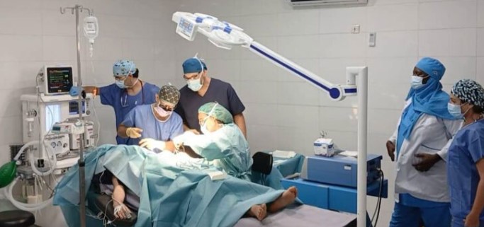 بعثة طبية اسبانية تجري 25 عملية جراحية مجانية بنواذيبو
