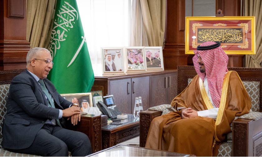 السفير الموريتاني بالرياض يلتقي أمير المدينة المنورة