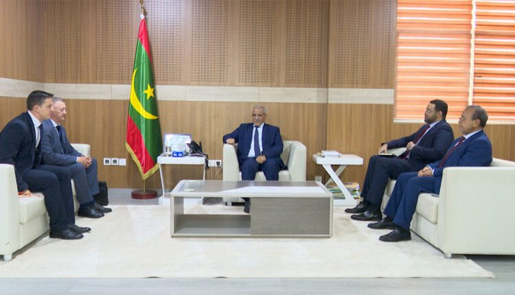رئيس الجمعية الوطنية يستقبل دبلوماسيا أوكرانيا في موريتانيا