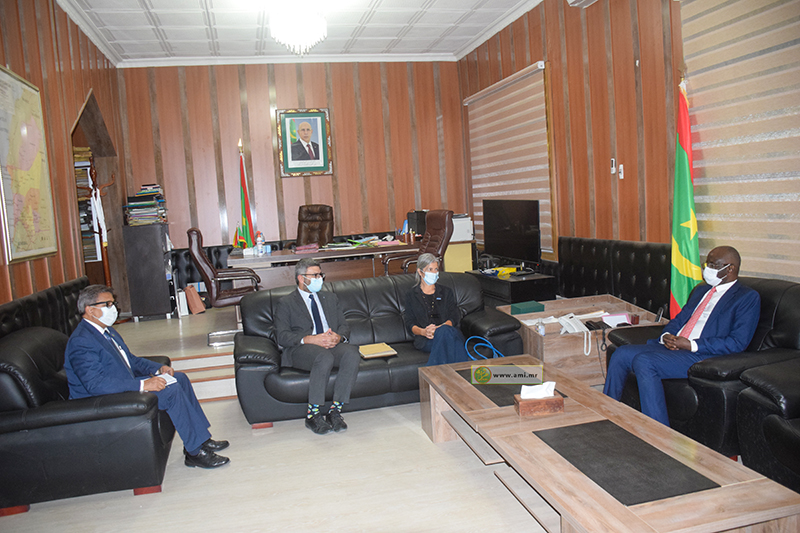 وزير الداخلية يبحث أوجه التعاون مع ممثلة مفوضية الأمم المتحدة للاجئين