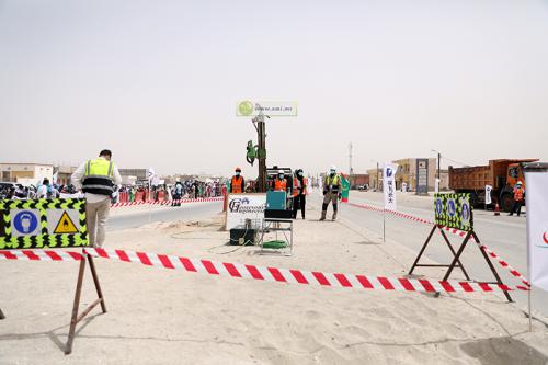 والي نواكشوط الجنوبية يطمئن على تقدم العمل في جسر (بامكو)