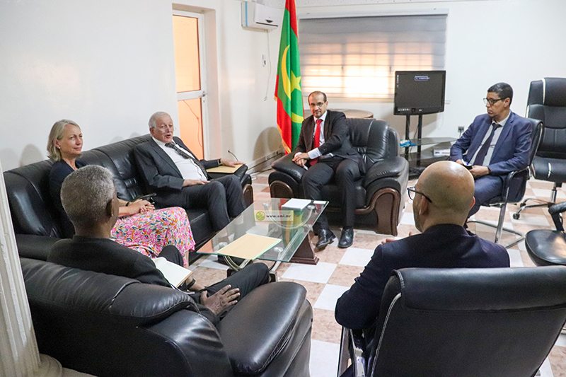 مفوض حقوق الإنسان يبحث علاقات التعاون مع بعثة من التعاون الألماني