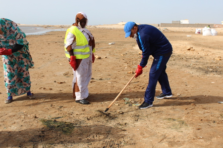 منطقة نواذيبو الحرة تطلق حملة لتنظيف المدينة 