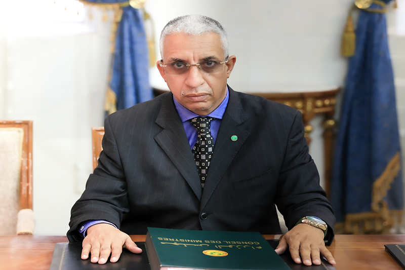 وزير الصحة يغادر إلى السعودية تلبية لدعوة من نظيره السعودي