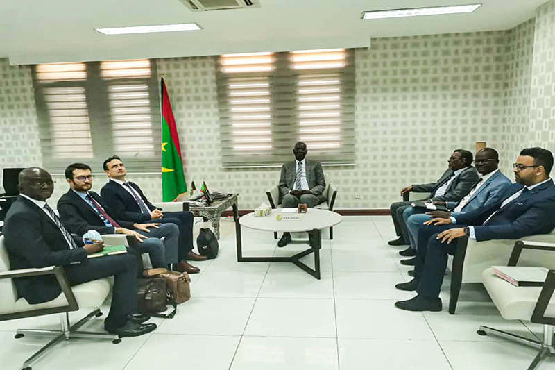 وزير الشؤون الاقتصادية يبحث تعزيز التعاون مع مسؤول بالبنك الإفريقي للتنمية