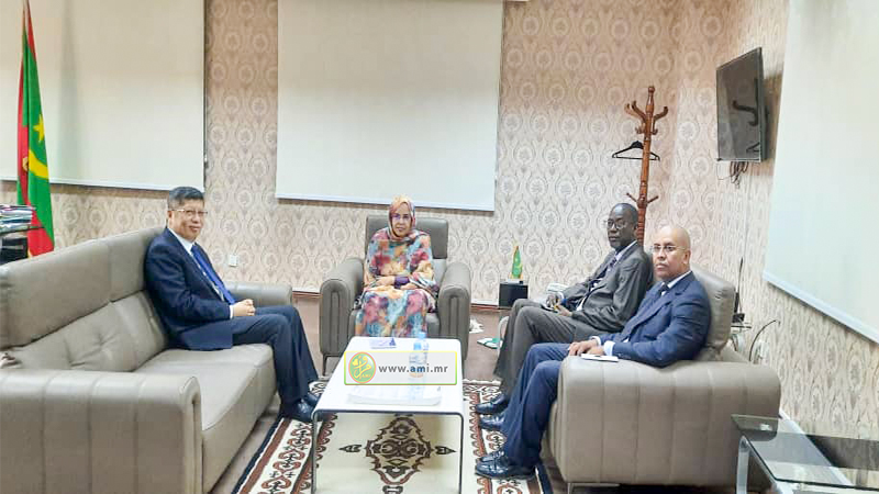 الأمينة العامة لوزارة الخارجية تبحث مجالات التعاون مع السفير الصيني 