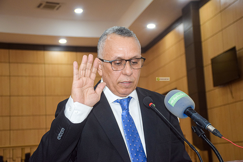 ولد بوحبيني يؤدي اليمين القانونية أمام رئيس المحكمة العليا 