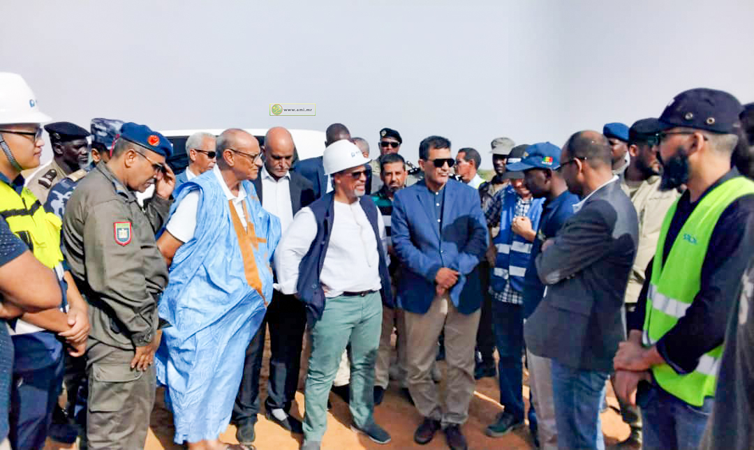 عمدة روصو يطالب بالإسراع في إنجاز الشبكة الطرقية بالمدنية