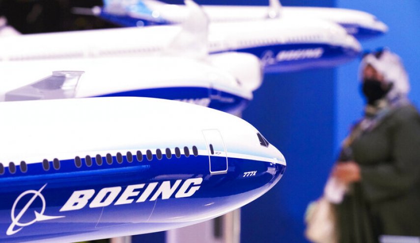 الخطوط الجوية القطرية تبرم عقدا ضخما مع شركة "بوينغ"