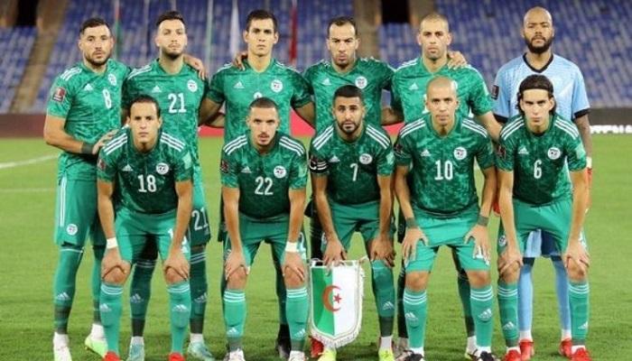 "كاف" يغرم منتخب الجزائر بسبب سلوك جماهيره أمام كوت ديفوار
