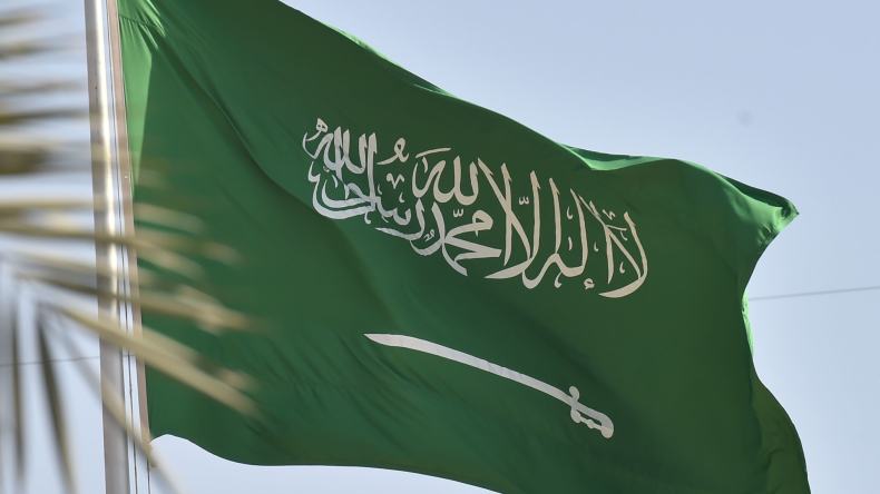 "إسرائيل" تطلب من السعودية تسيير رحلات جوية إلى الحج