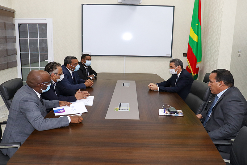 وزير المالية يلتقي وفدا من جمهورية السودان