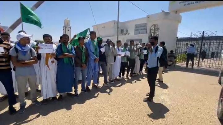 صورة من الأرشيف