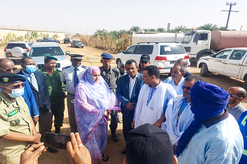 أطفليه بنت محمدن، والي إنشيري