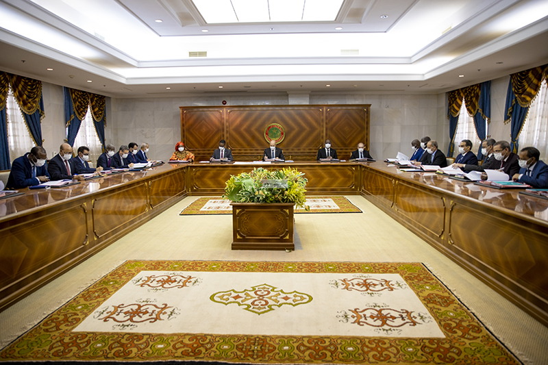 الوزاري يصادق على مرسومين وإجرائين خصوصصين (نص البيان)