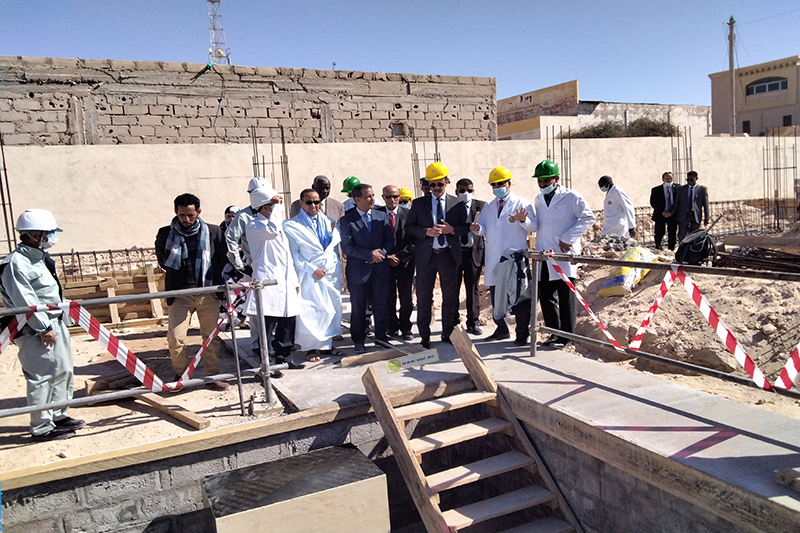 وزير الصيد يتفقد منشآت خدمية وصناعية تابعة لقطاعه في انواذيبو