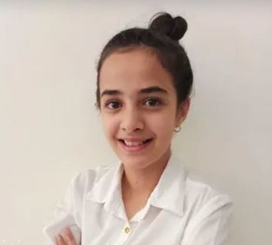 تلميذة لبنانية تفوز بالمرتبة الأولى في مسابقة دولية للحساب الذهني 