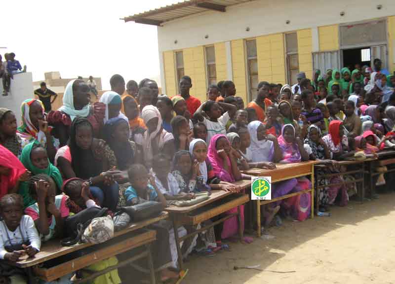 منظمة غير حكومية تطلق حملة للتوعية ضد كورونا بثانوية الرياض1