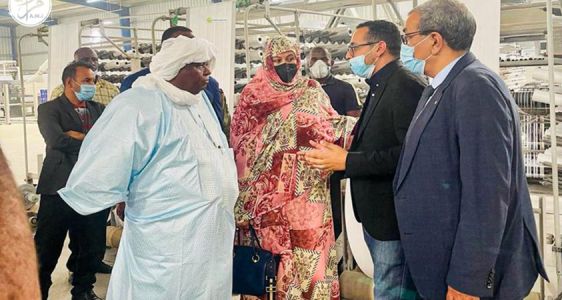 وزيرة التجارة تتفقد منشئات صناعية بنواكشوط