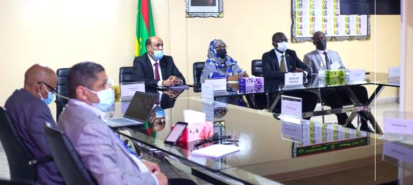 لجنة فنية للتحضير لحملة وطنية للتطعيم ضد سرطان عنق الرحم 