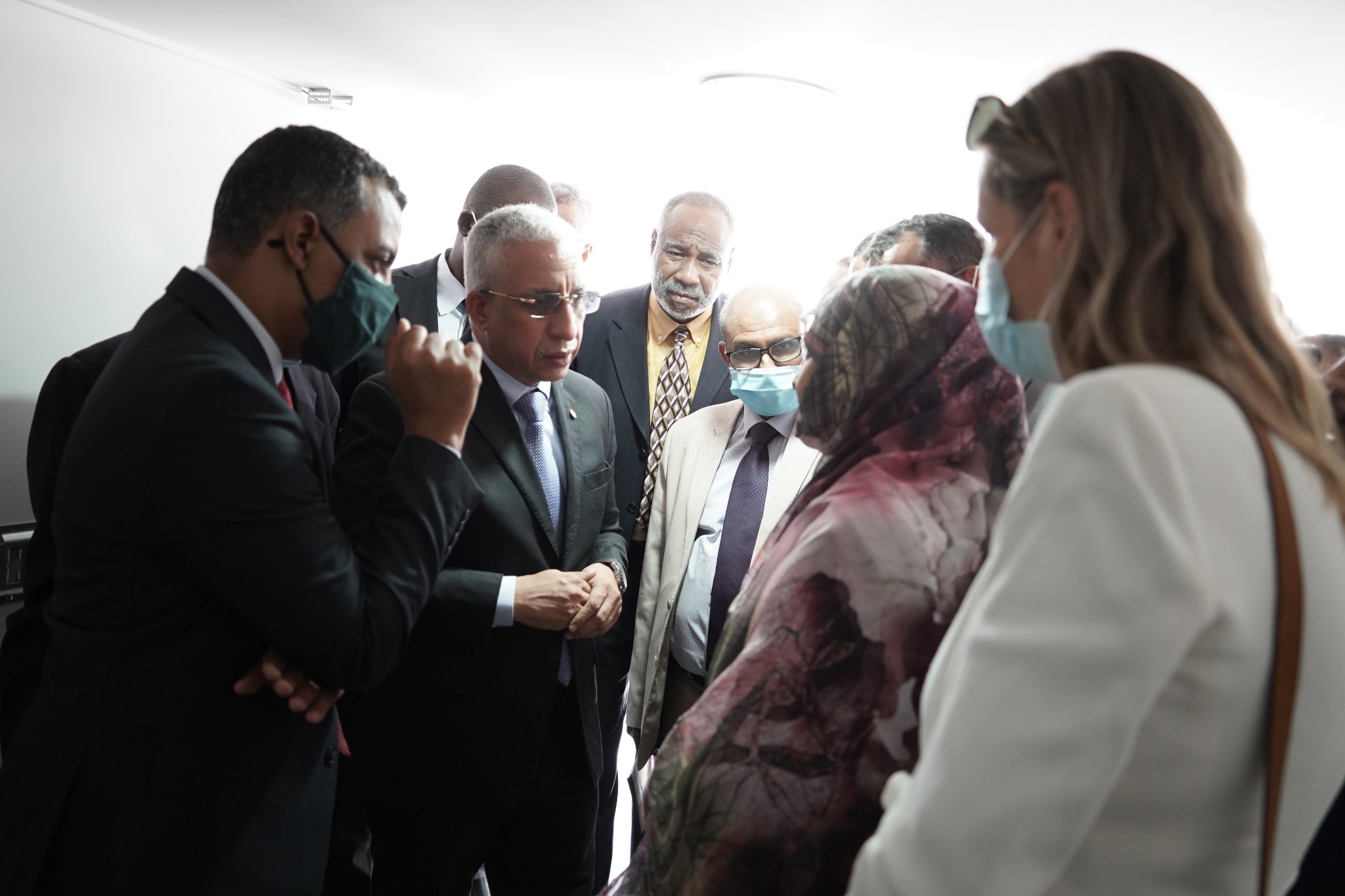 ممثل البنك الدولي يؤكد ضرورة توفير وسائل لنقل الأدوية في موريتانيا 