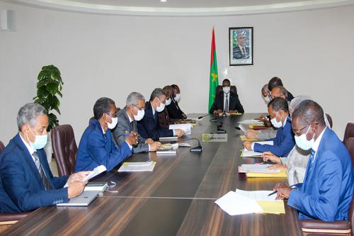 اللجنة الوزارية لكورنا تعبر عن ارتياحها لتراجع عدد الإصابات 