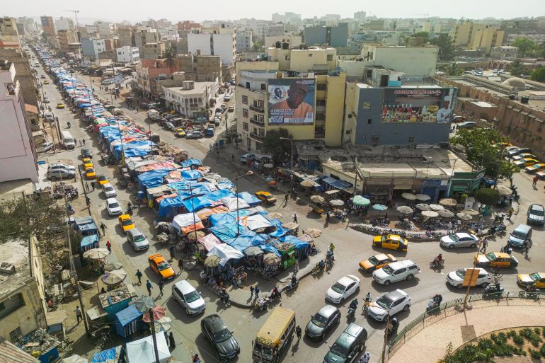 خبير اقتصادي: السنغال تواجه تحديات الديون والنمو والتشغيل في موازانات2027-2029