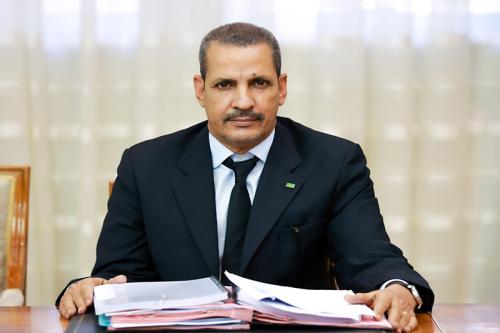 وزير التجارة يبحث علاقات التعاون مع السفير الليبي 