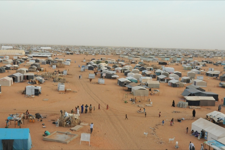 الإعلان عن إحصاء للاجئين الماليين بمخيم أمبره التابع لباسكنو 