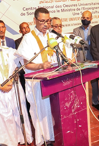 وزير التعليم العالي يشيد بقدرة المسرح الجامعي على معالجة إشكالات الهوية 