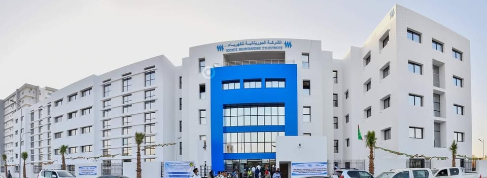 صوملك تسعى للاستفادة من التجربة الفرنسية في تسيير شبكات نقل وتوزيع الكهرباء