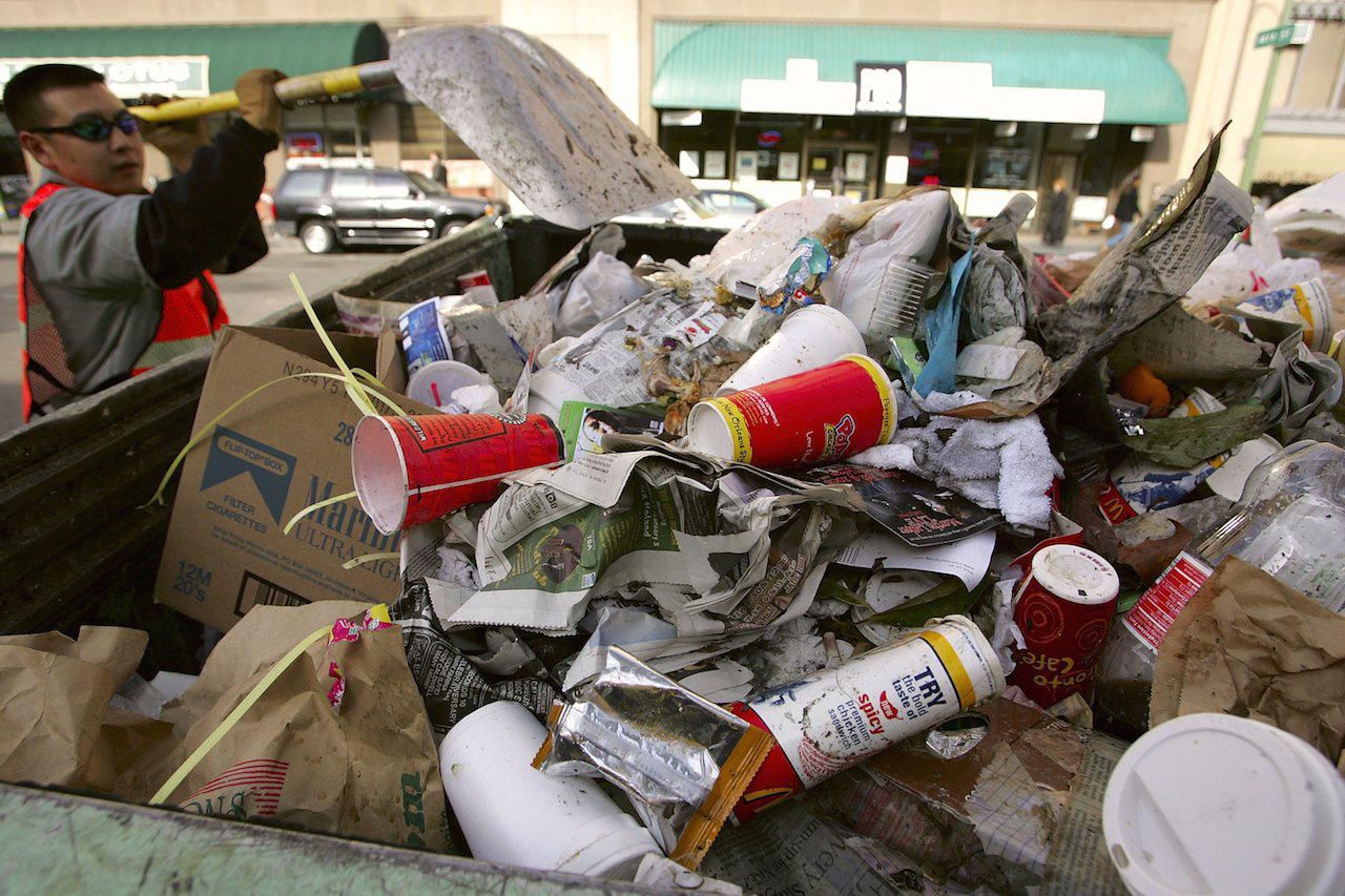 توقيف نشاط شركتين تعملان في إعادة تدوير الخردة بتوجنين 