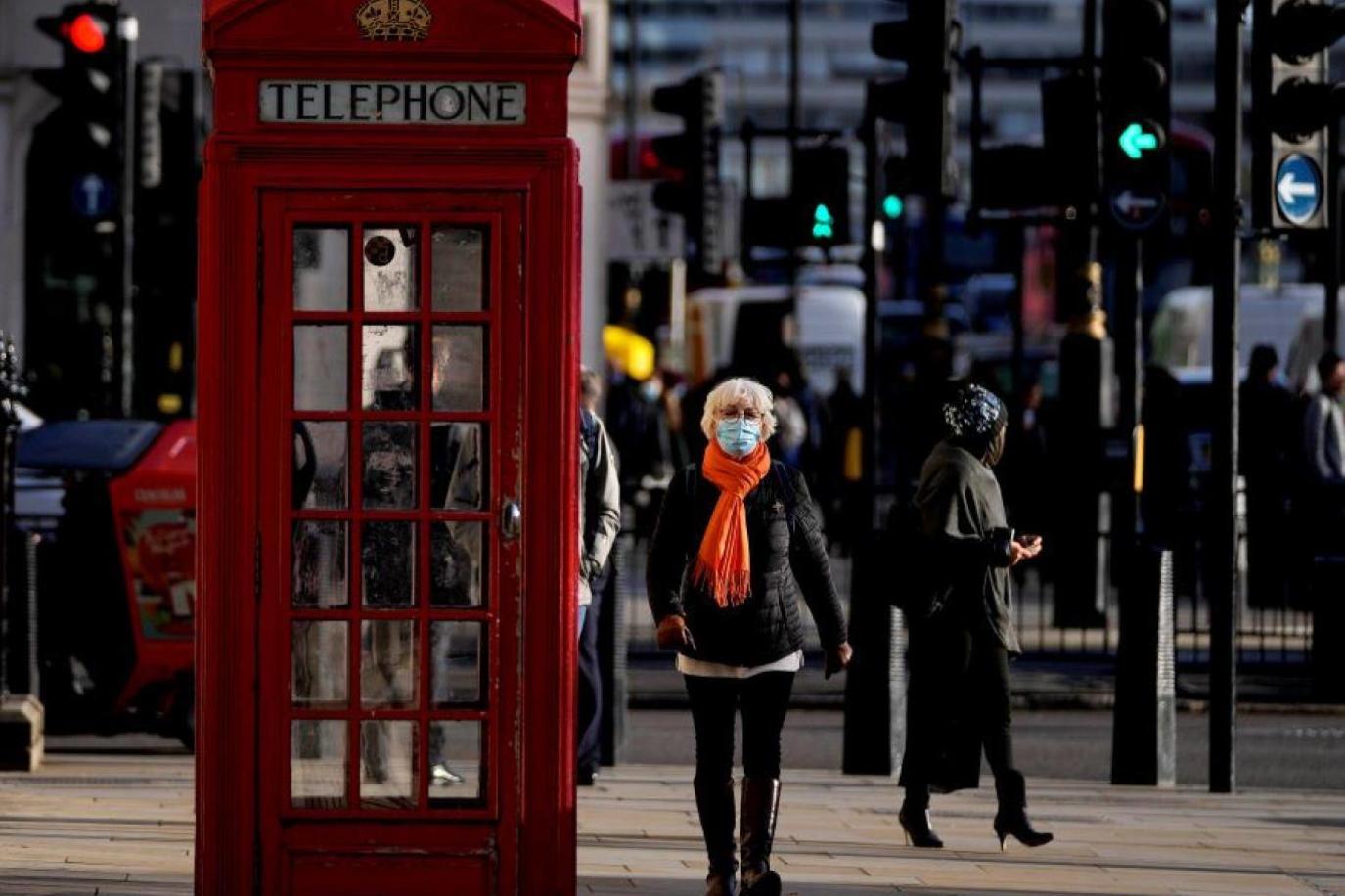 اعتباراً من اليوم.. إنهاء قيود كوفيد ببريطانيا
