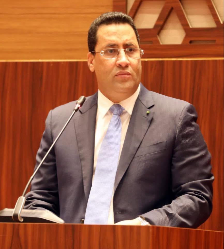 الوزيرالأول : اكتتابات وزارة التربية تأتي ترسيخا لدعائم المدرسة الجمهورية