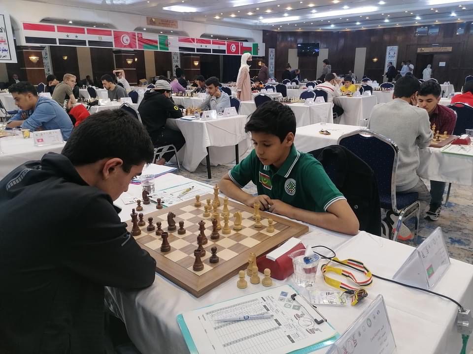 فوز اللاعب الموريتاني عبد الرحيم بالميدالية الفضية في بطولة للشطرنج بالعراق