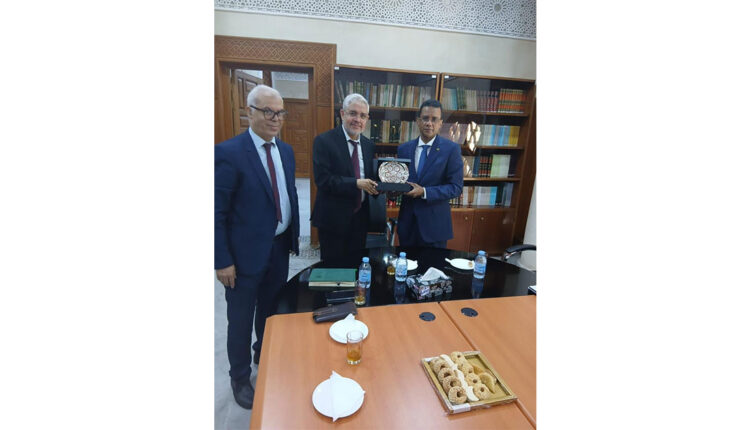 وزير الشؤون الاسلامية يزور عدة مؤسسات تعليمية ودينية بالمغرب
