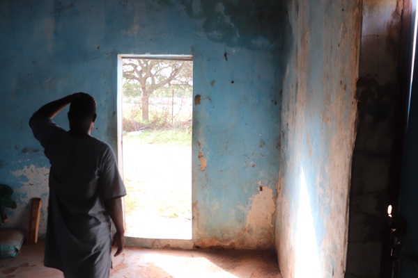 القيم على المشروع والدار حاميدو في جولة داخلها