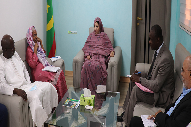 وزيرة العمل الاجتماعي تستعرض آفاق التعاون مع وفد من صندوق الأمم المتحدة للسكان