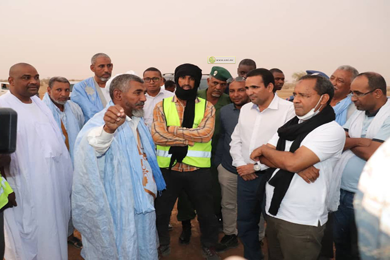 وزير التجهيز يتفقد سير منشئات طرقية وخدمية بالحوض الشرقي